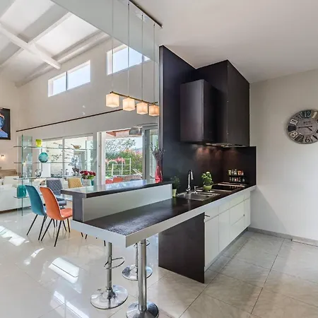 Holiday home Diane By Terrys Homes *
